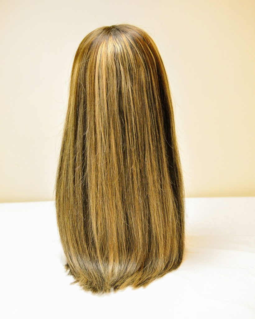 Gros plan sur les cheveux d'une femme
