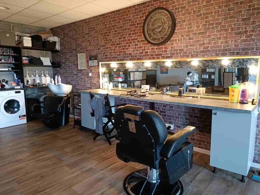 Salon de coiffure et clinique du cheveu à Lille pour hommes et femmes